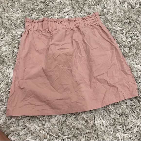 Pink paperbag mini skirt NWOT - Picture 2 of 3